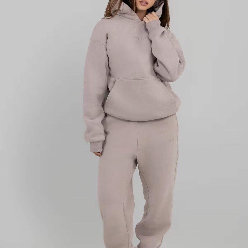 Women's Straight Leg Pants in Taupe